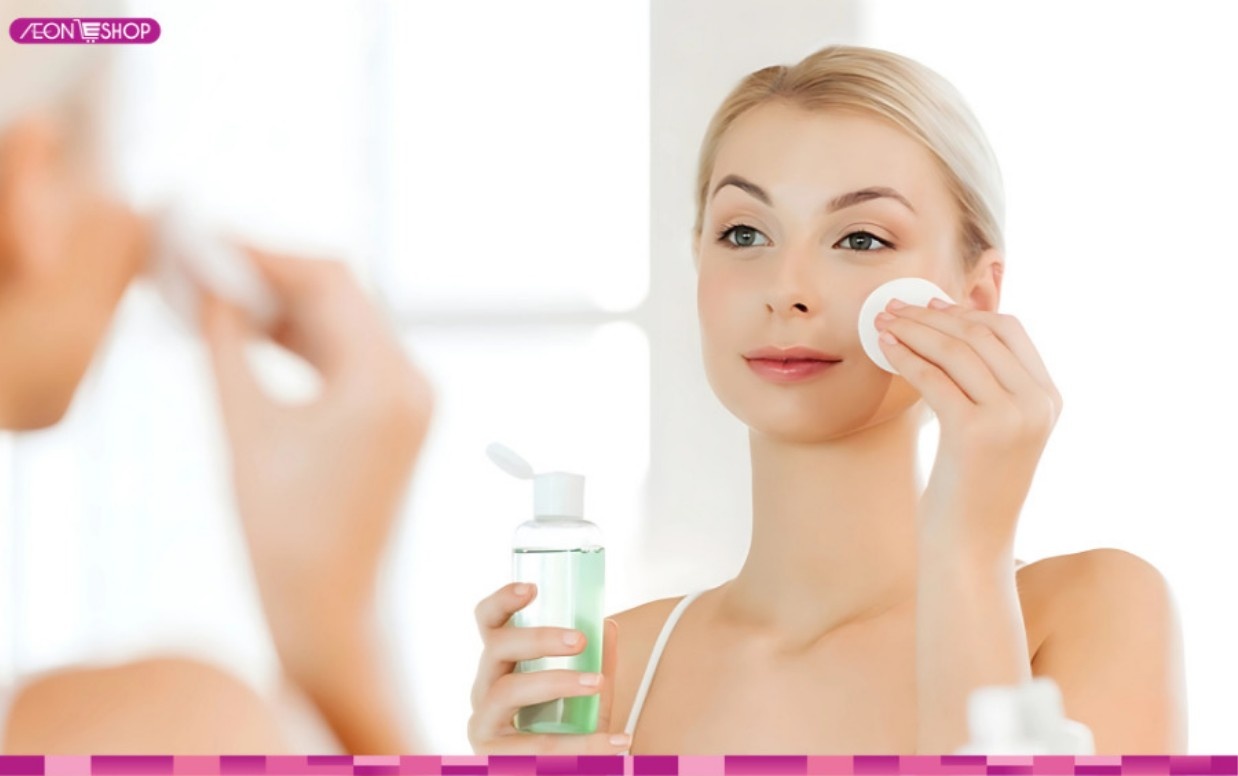 Dùng toner cân bằng pH cho da