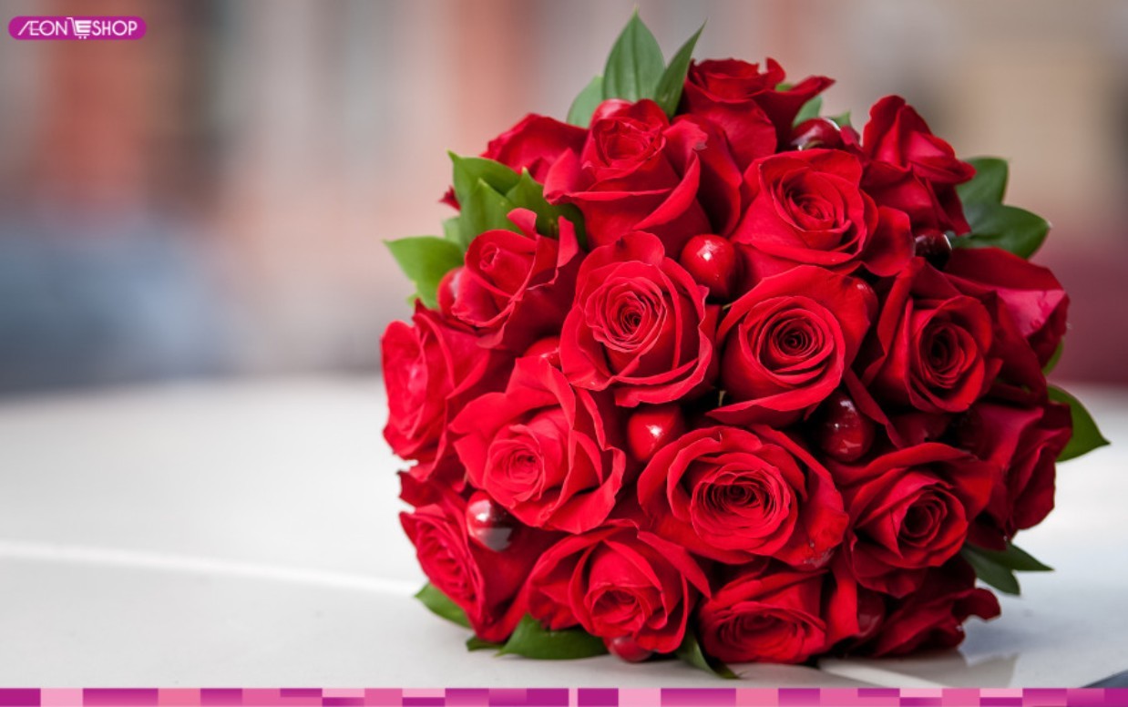 Hoa hồng đỏ là loại hoa valentine ý nghĩa dành tặng người yêu 