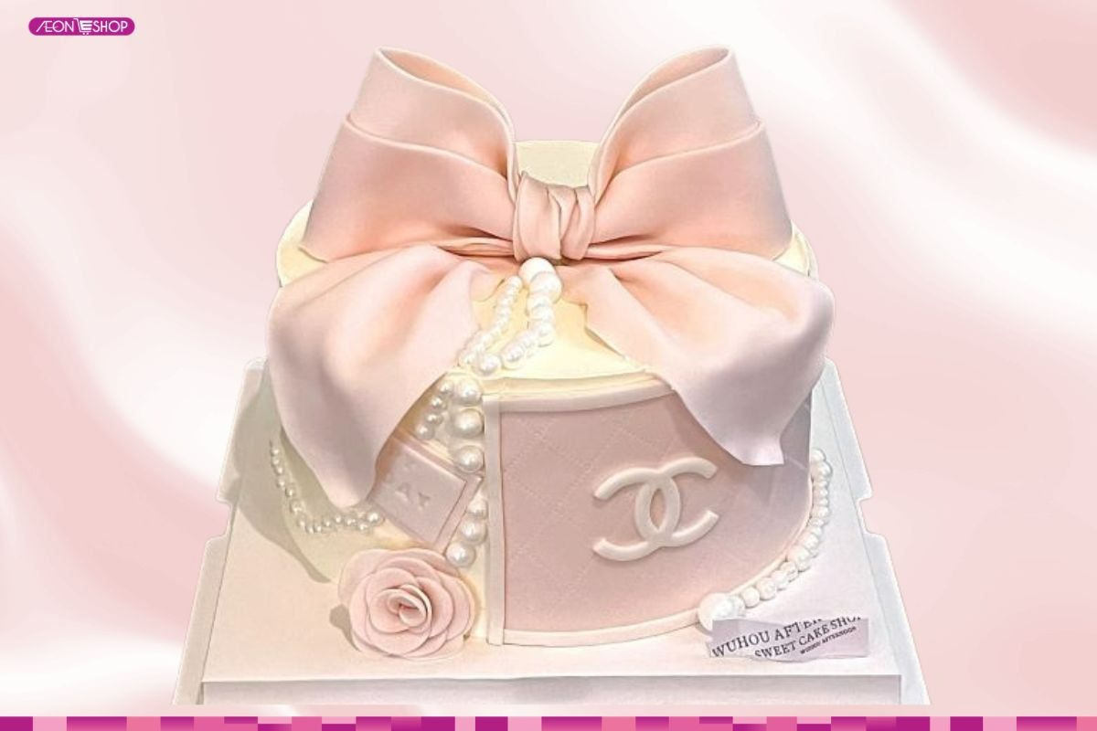 Mẫu bánh sinh nhật tặng vợ sang trọng