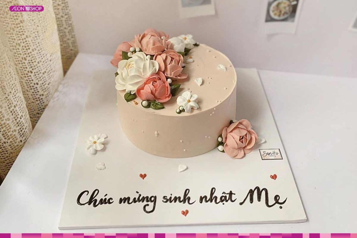 Mẫu bánh sinh nhật tặng mẹ ấn tượng