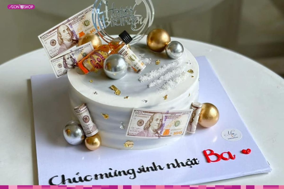 bánh kem trang trí tiền, rượu độc đáo
