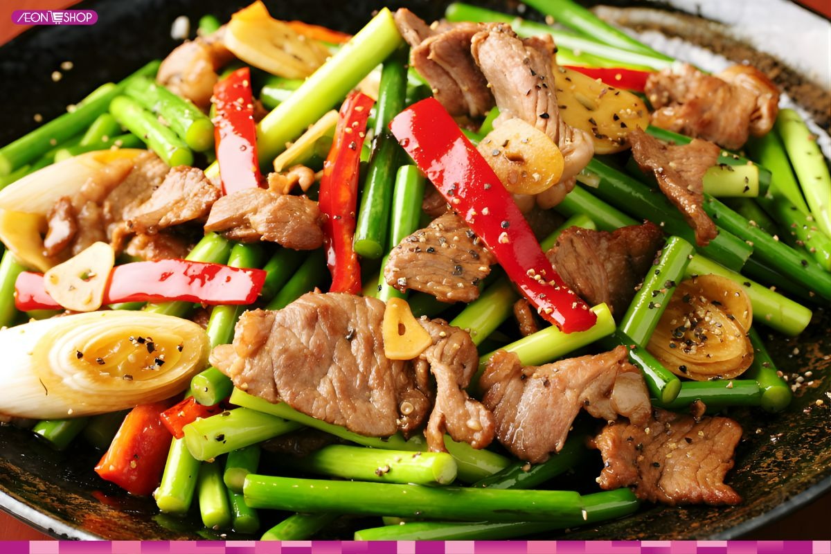 Món thịt bò xào măng tây ớt chuông siêu bắt cơm