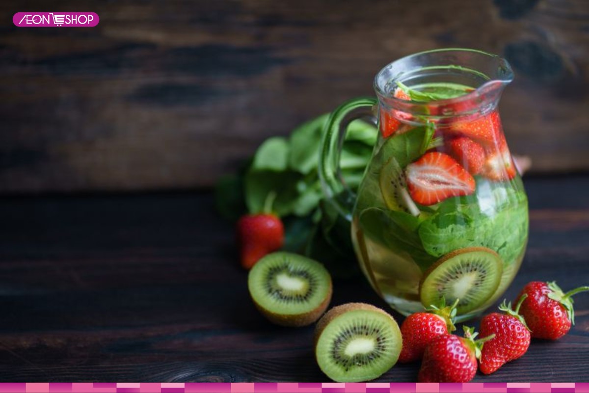 Nước detox dâu tây kiwi
