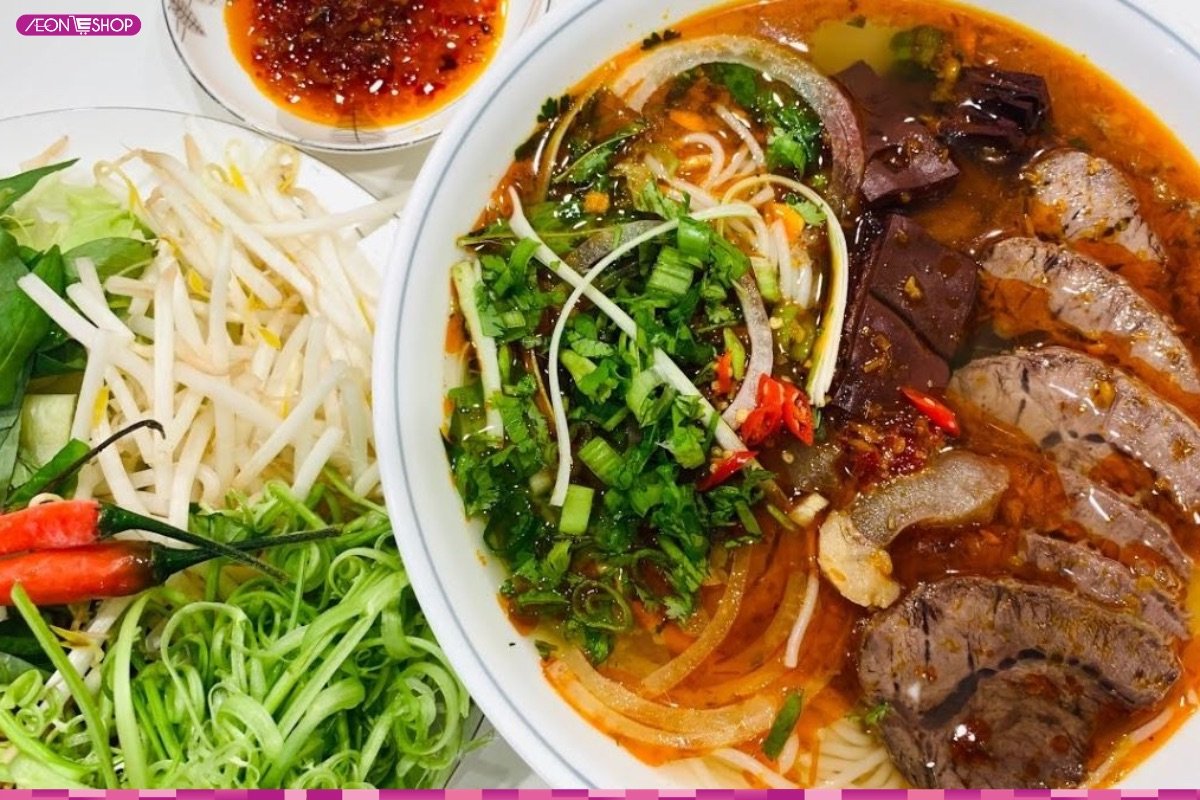 Bún bò Huế đặc sản xứ Huế