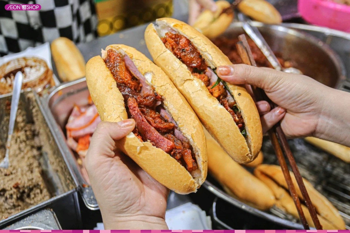 Bánh mì Trường Tiền - Món ăn ngon ở Huế