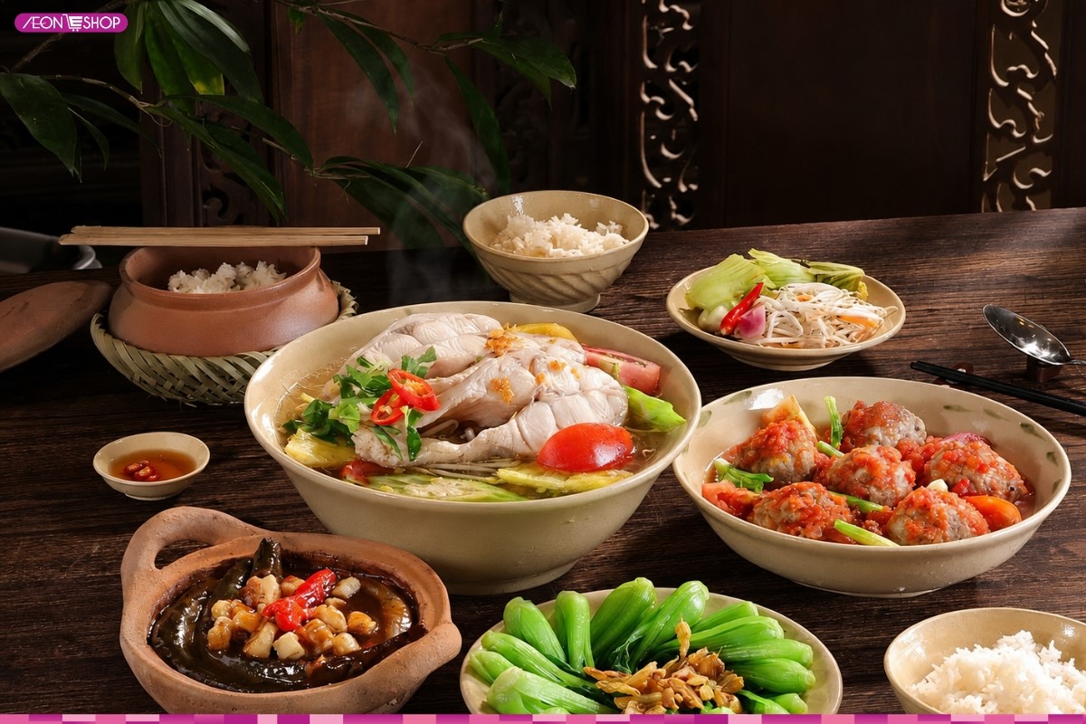 Cơm niêu Sài Gòn nóng hổi hấp dẫn