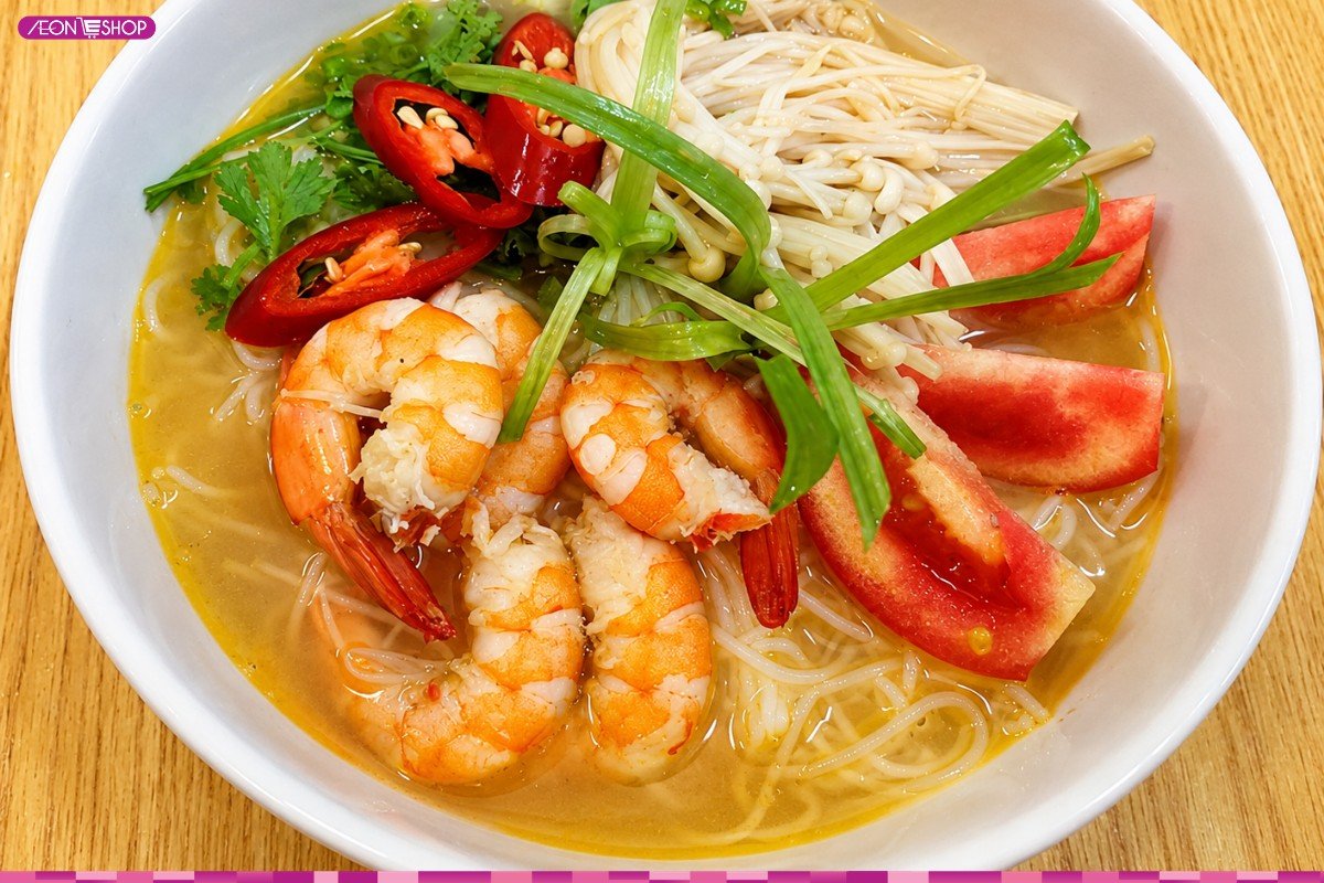 Bát bún tôm Cát Bà nóng hổi tràn ngập topping