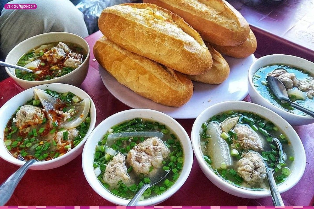 Bánh mì xíu mại Đà Lạt