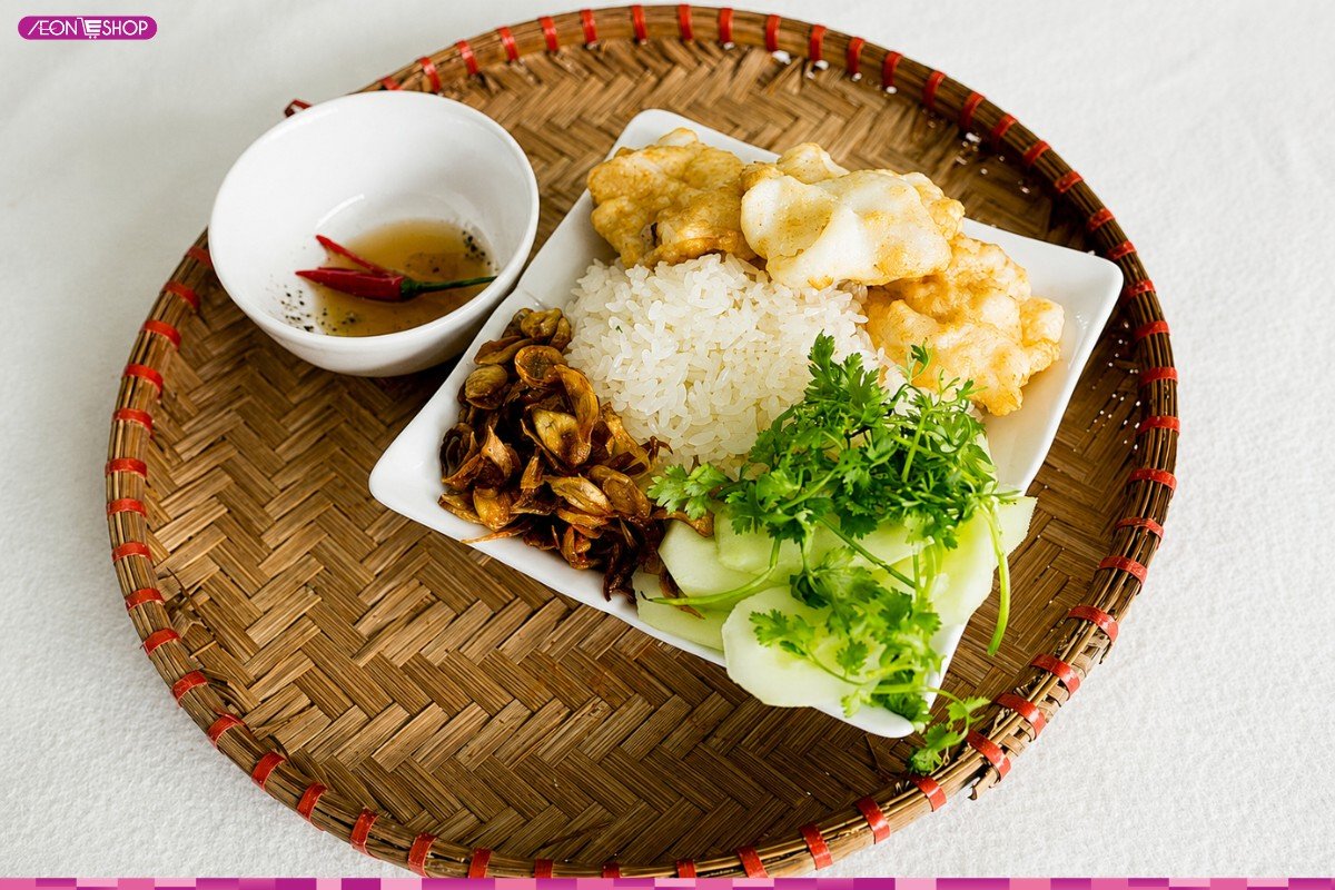 Xôi trắng chả mực Hạ Long