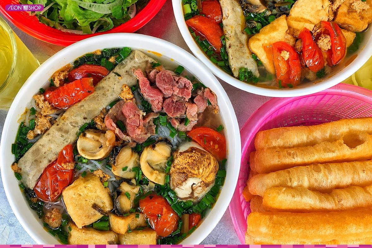 Món bún ốc Hà Nội thơm ngon đậm vị