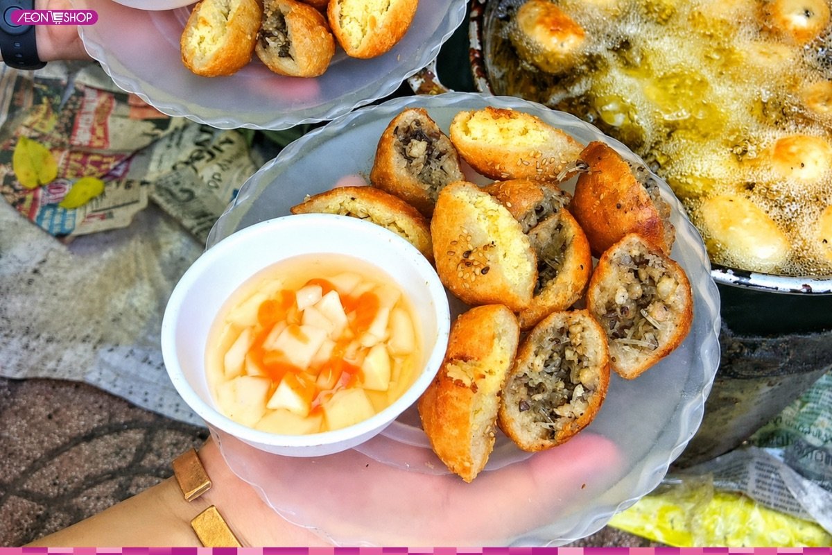 Món ăn vặt ngon Hà Nội - bánh rán mặn