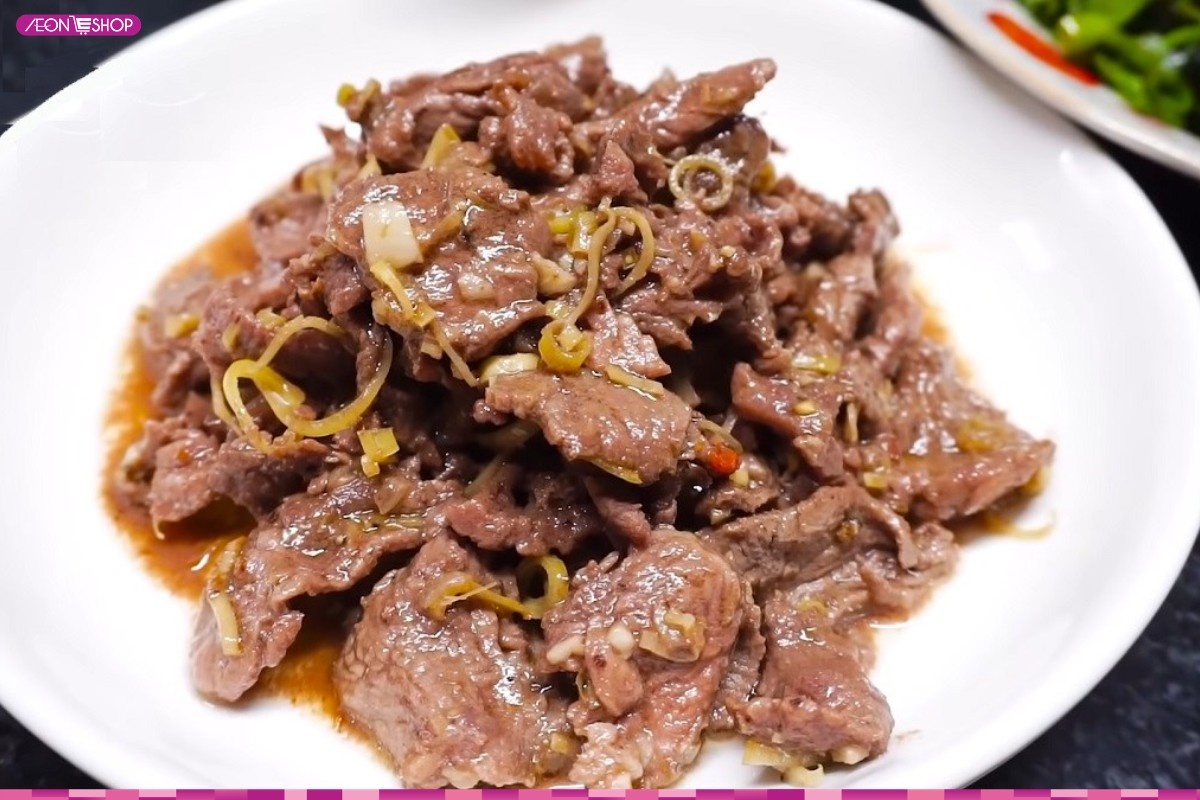 Ba chỉ bò xào sả ớt cay thơm