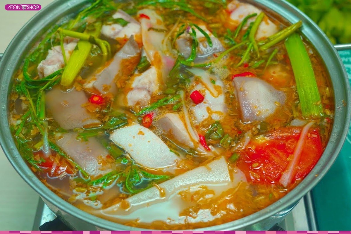 Món lẩu cá bớp thơm ngon, chua cay hấp dẫn