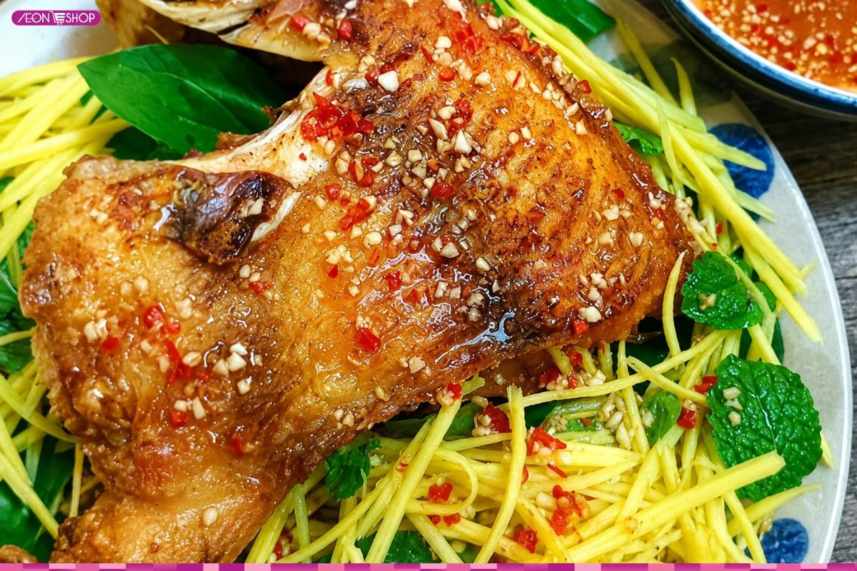 Cá mè chiên giòn vàng rụm ăn cùng mắm xoài