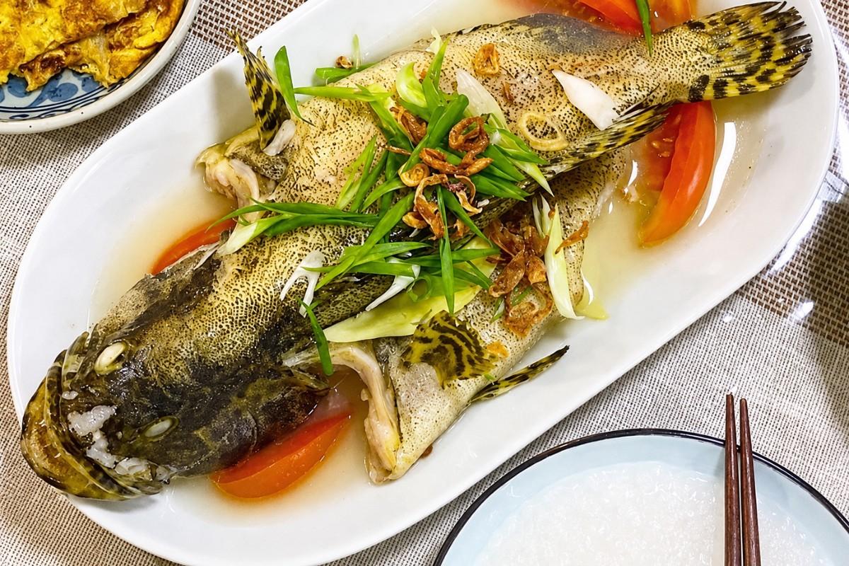 Cá mú hấp bia cùng sả dậy hương thơm