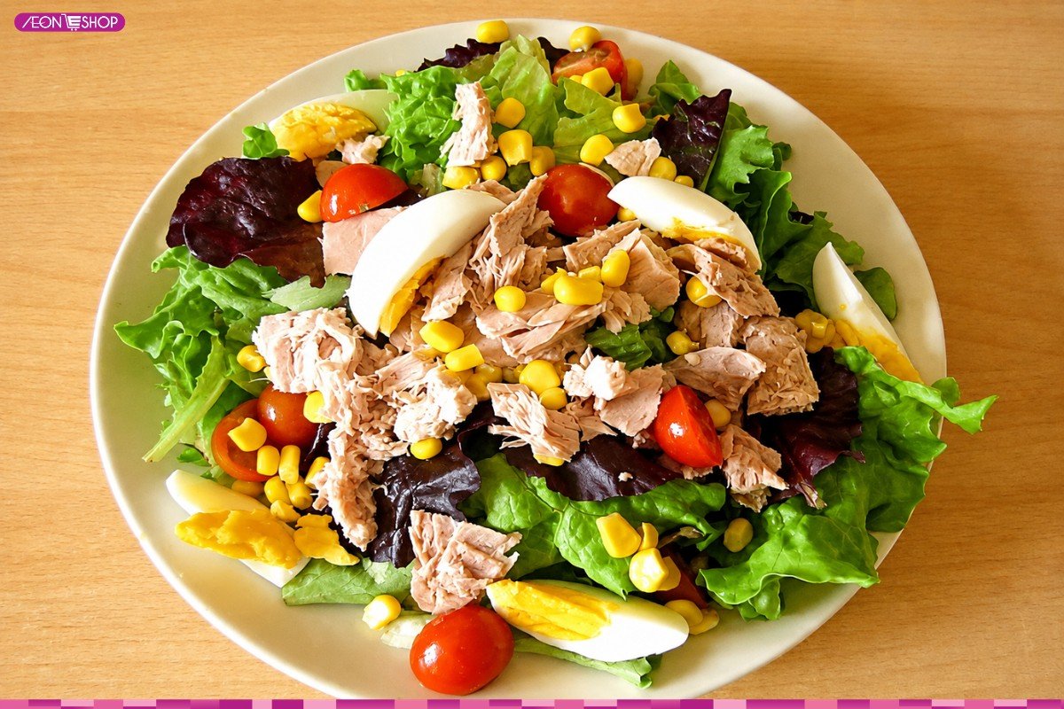 Salad cá ngừ trộn rau củ tươi ngon