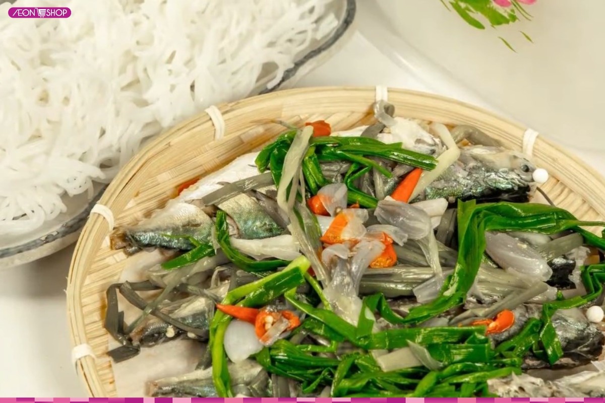 Món ngon từ cá nục hấp hành cuốn bánh tráng