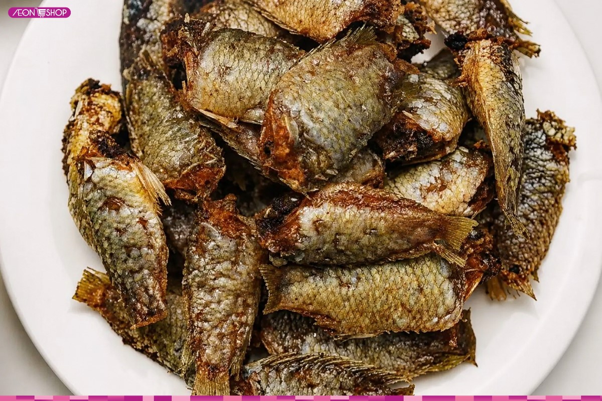 Cá rô đồng chiên vàng giòn tan