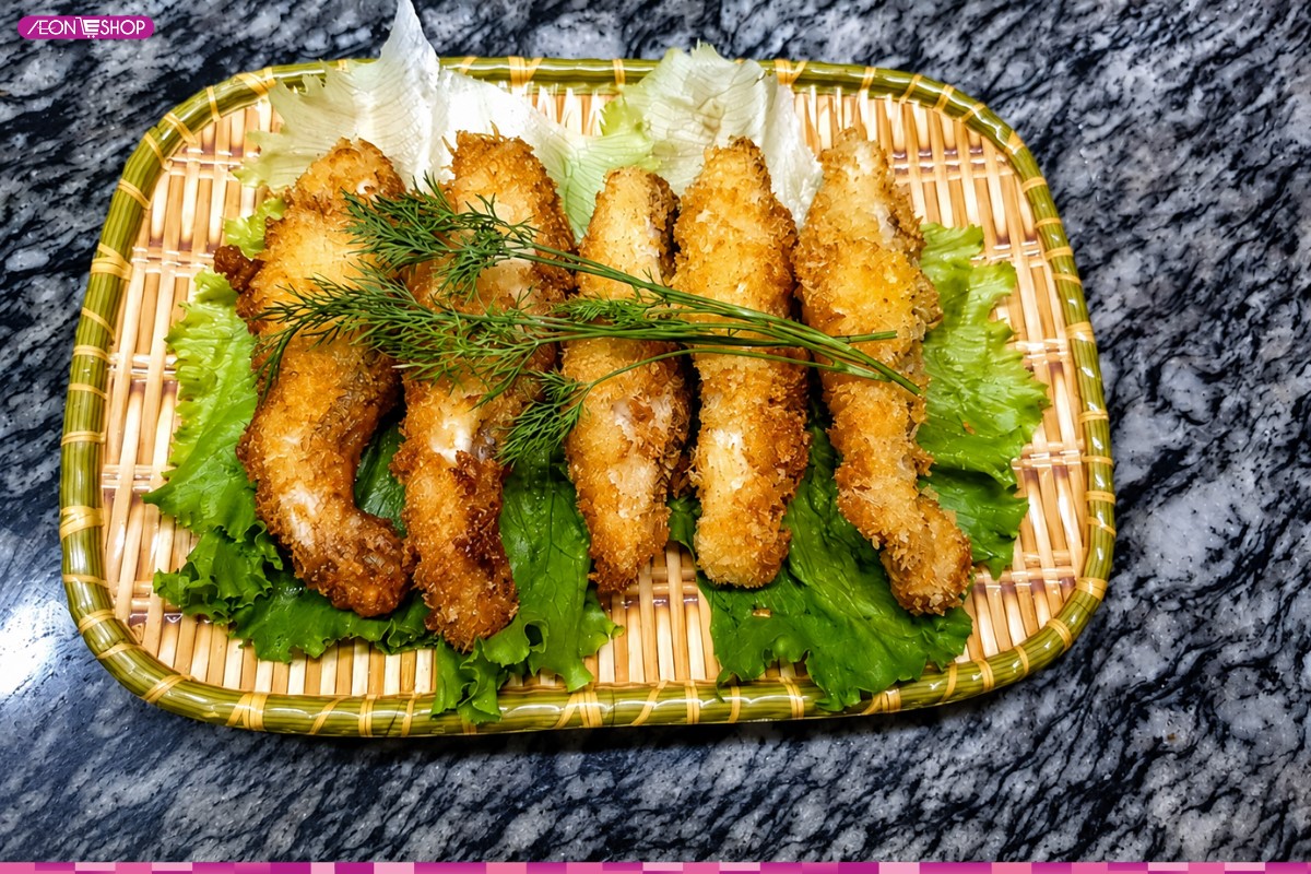 Cá trắm chiên giòn kèm rau sống