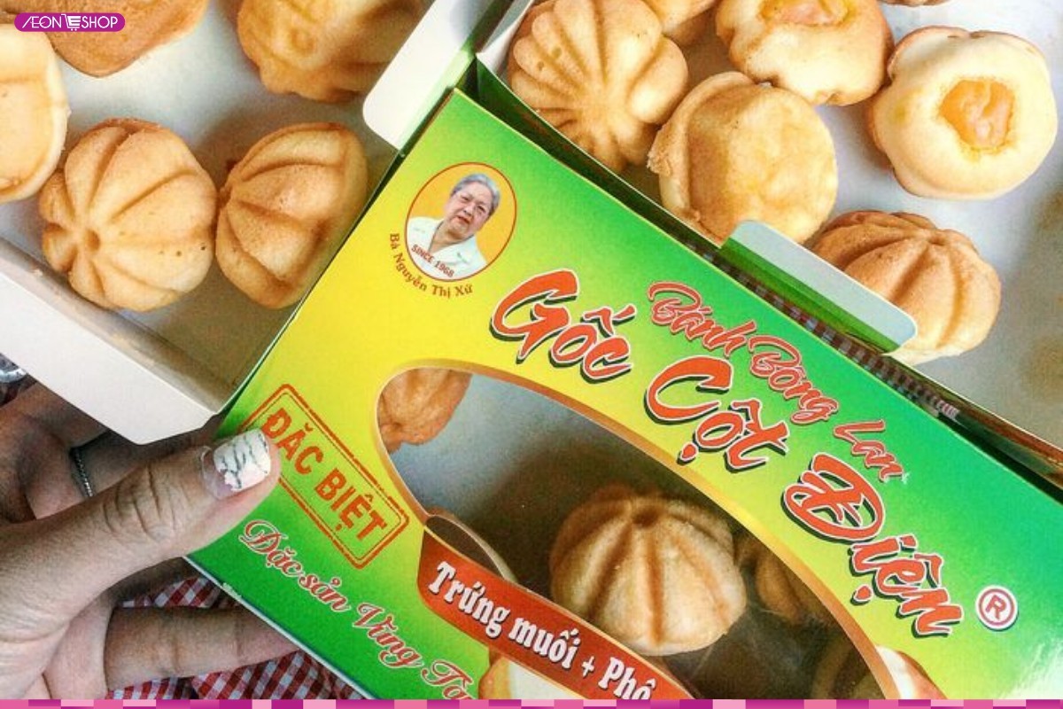 Bánh bông lan trứng muối Gốc Cột Điện 